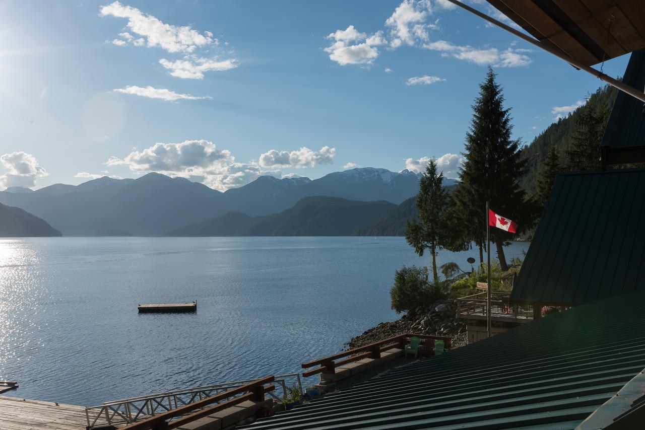Homfray Lodge Desolation Sound Exterior photo
